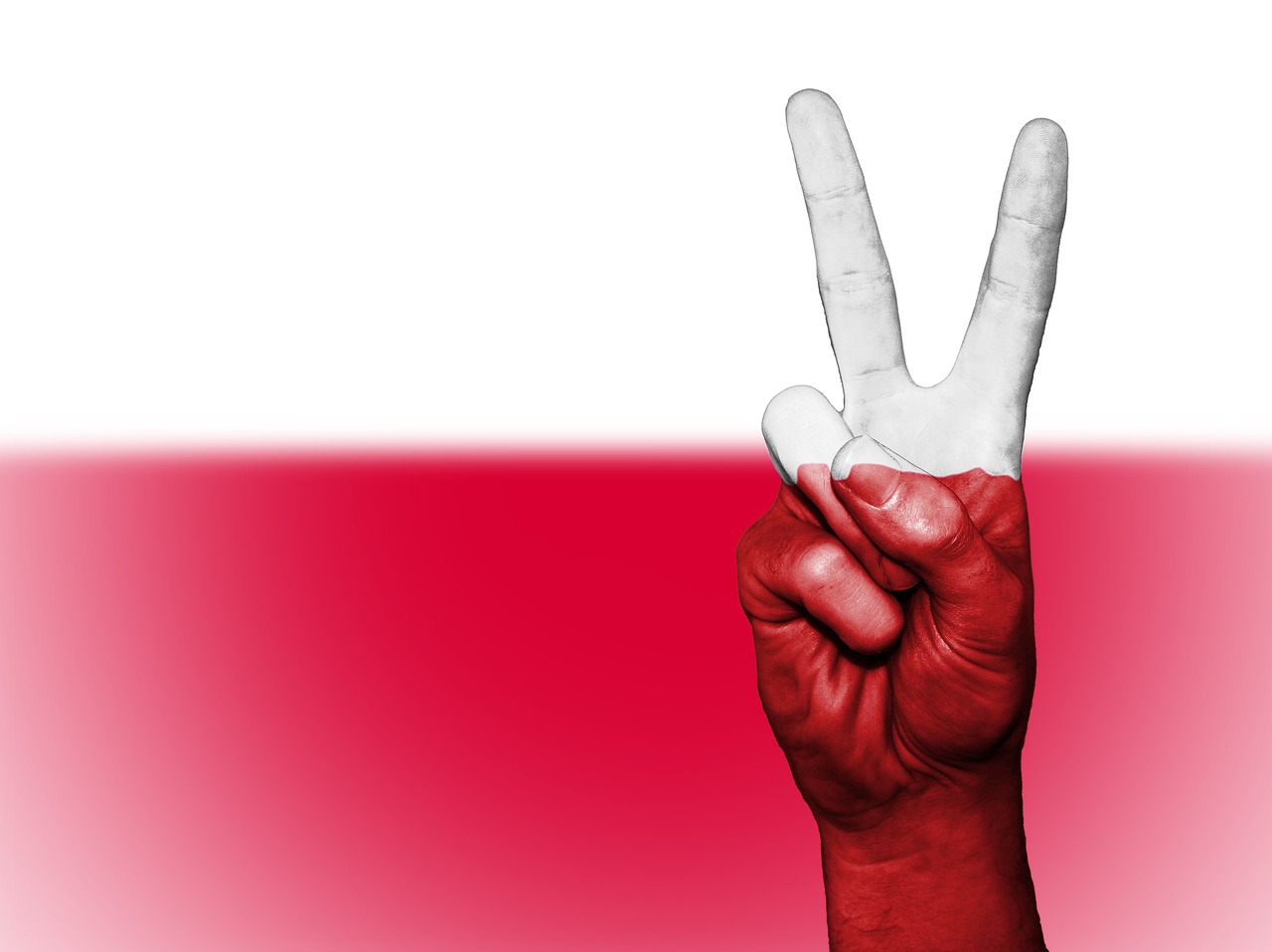 poland, peace, hand-2132718.jpg